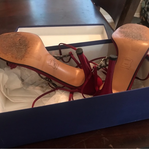 Stuart Weitzman - Picture 7 of 8